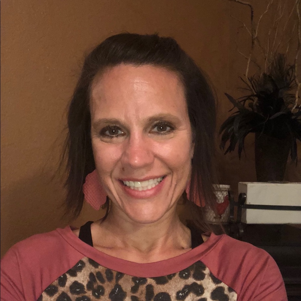 Meet your Posher, Melissa